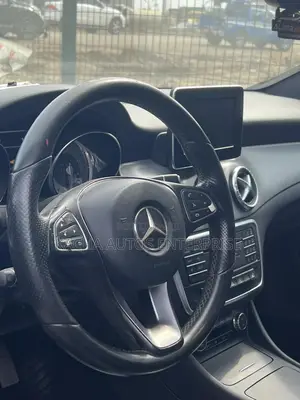 Mercedes-Benz CLA-Class 2016 Silver