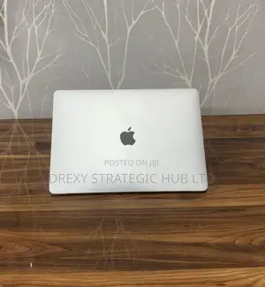 Laptop Apple MacBook Pro 2016 8GB Intel Core i5 SSD 256GB