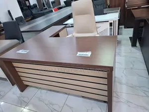 1.6 Meters Foreign Executive Office Table / Office Computer Table