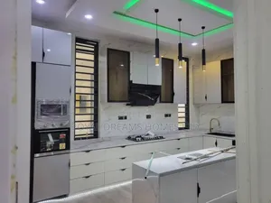 5bdrm Duplex in Lekki Phase 1 for sale