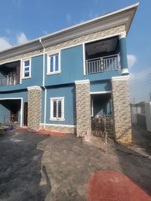 1bdrm Block of Flats in Agbor Road Bypass, Benin City for rent
