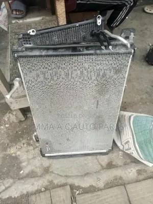 Mercedes Glk350 2008 Model. Tukubo Condenser