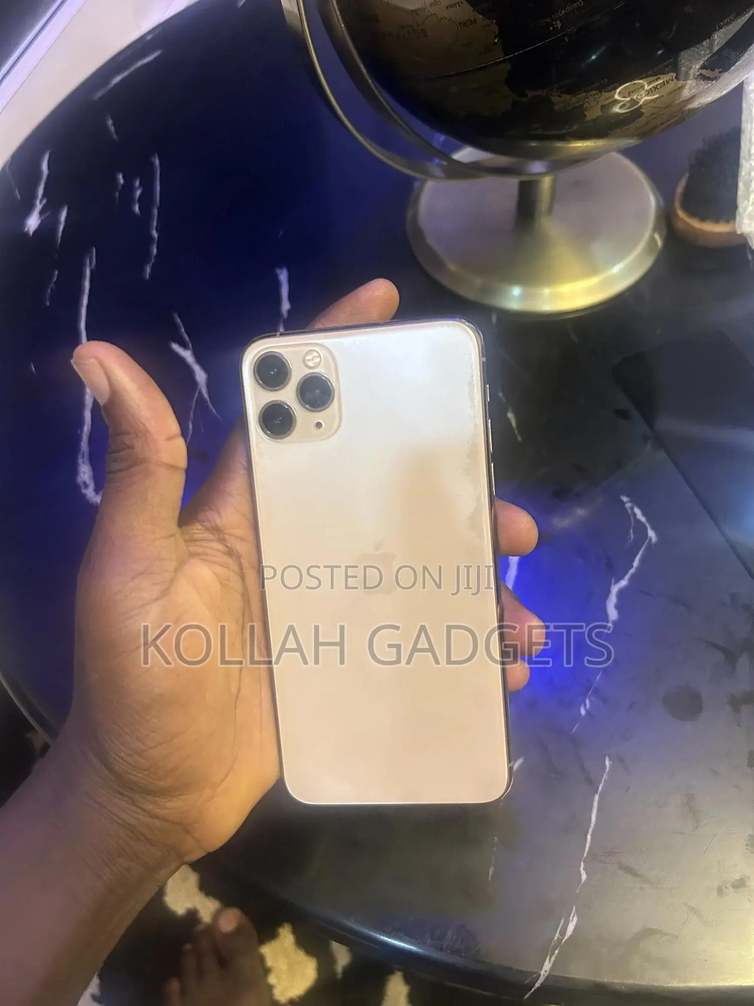 Apple iPhone 11 Pro Max 64 GB Gold