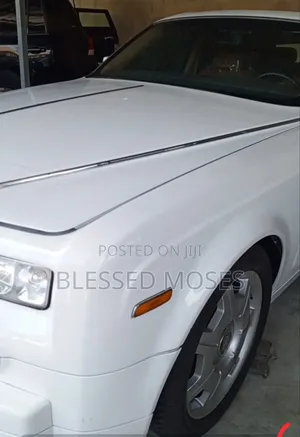 Tolls Royce 2010 Front Windscreen