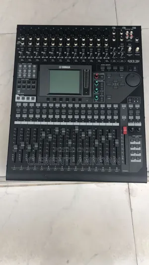 Photo - Yamaha Digital Mixer 01v96i