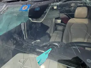 Mercedes Glc300 2016 Windscreen Glass Available We Deliver