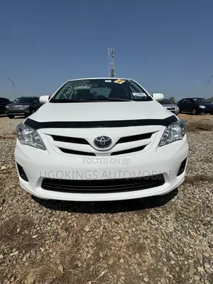 Toyota Corolla 2013 White