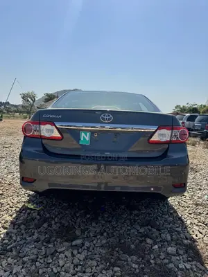 Toyota Corolla LE Special Edition 4dr Sedan (1.8L 4cyl 4A) 2013 Gray