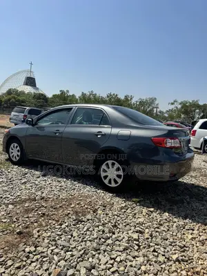 Toyota Corolla LE Special Edition 4dr Sedan (1.8L 4cyl 4A) 2013 Gray