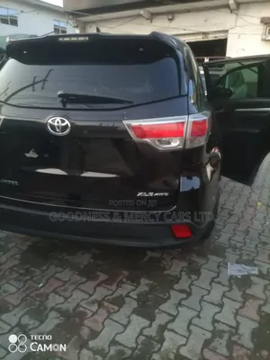 Toyota Highlander XLE V6 4x2 (3.5L 6cyl 6A) 2016 Black