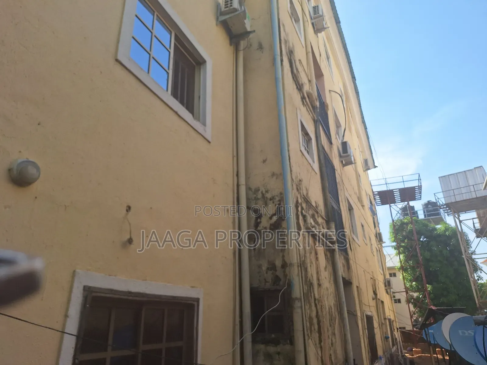 2bdrm Block of Flats in Utako for sale