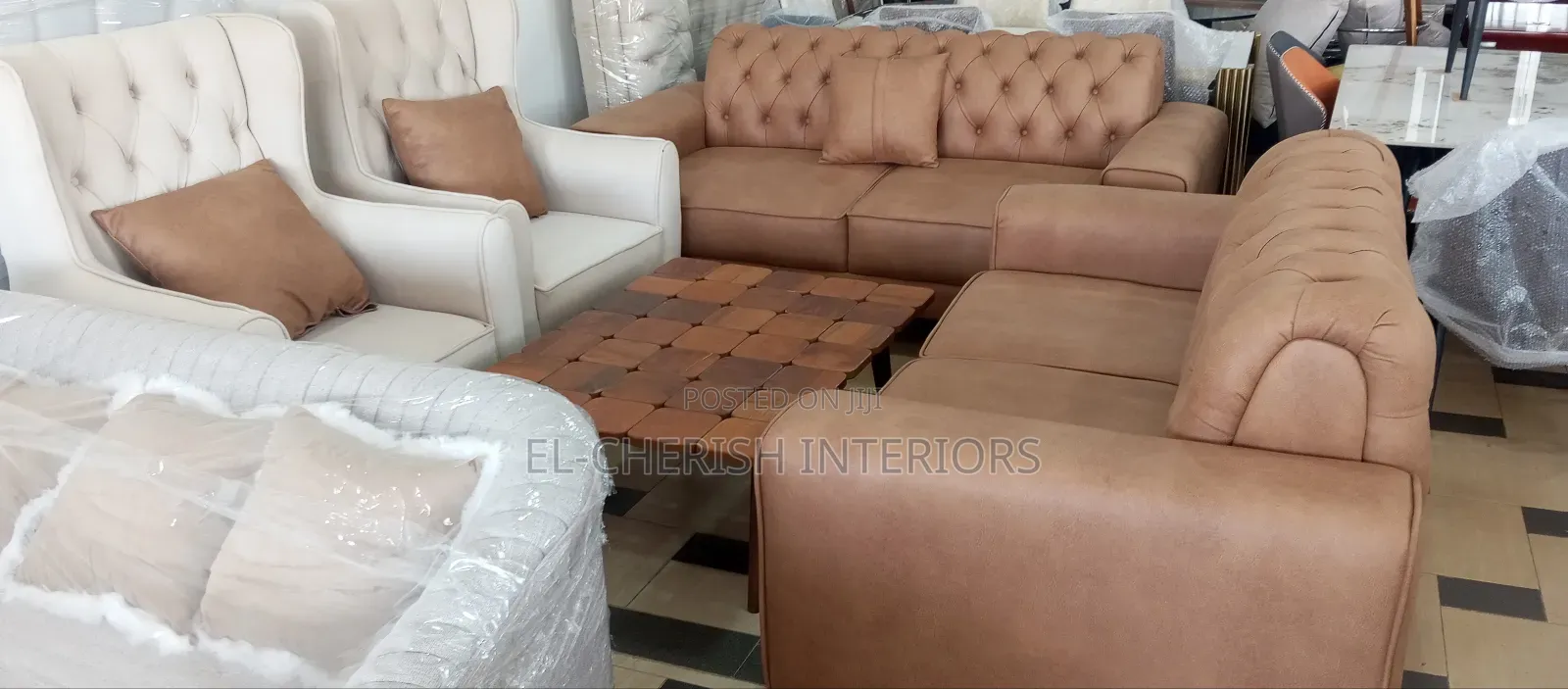 Onyiloz Sofa Class