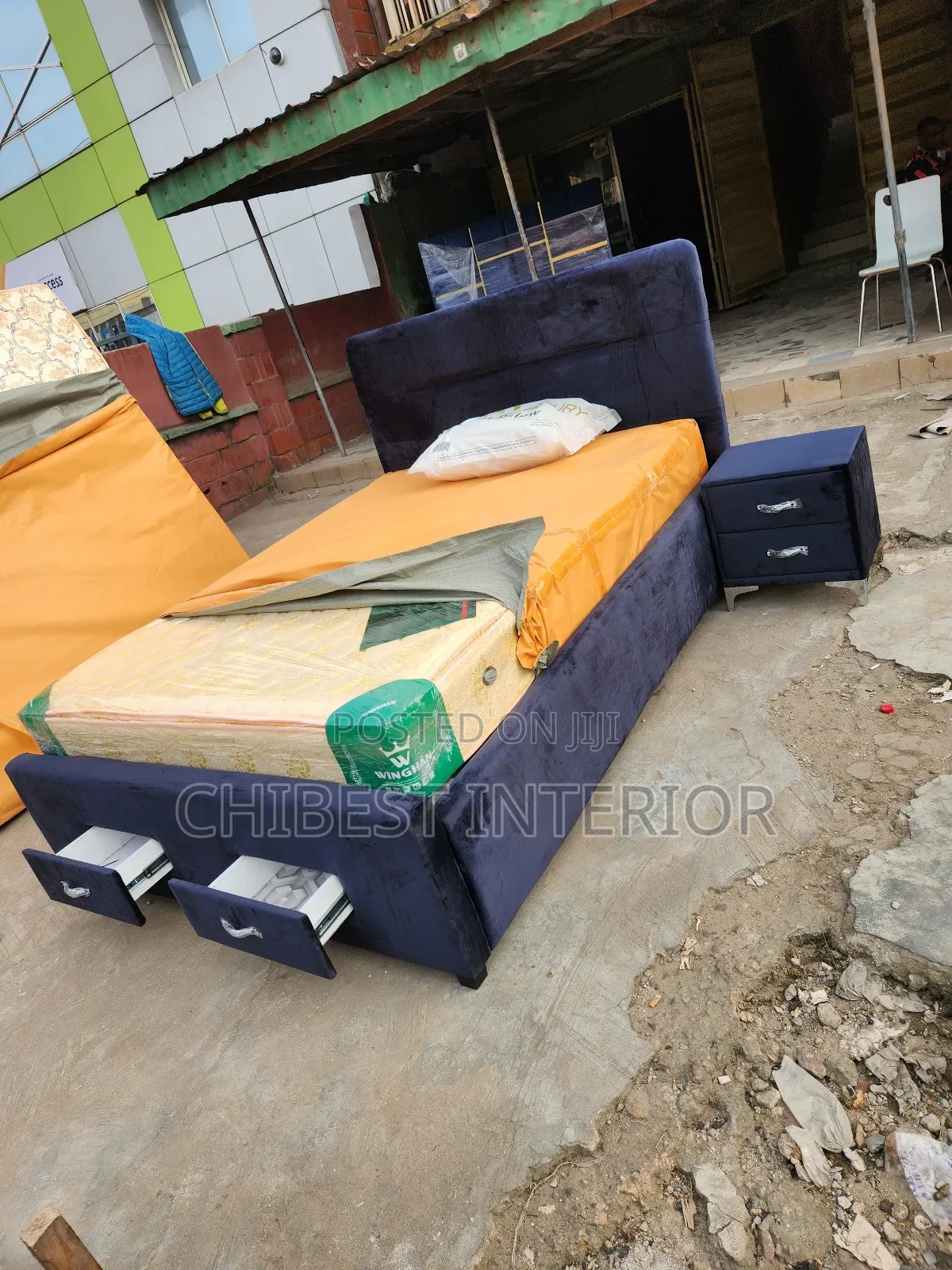 Luxury 5by7 Bed Stand