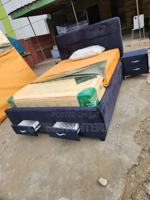 5by7 Bed Set With Side Drawers