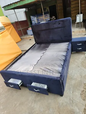 Padded 5by7 Bed With Side Drawers