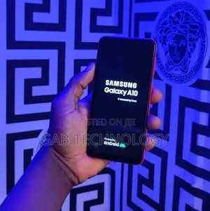 Photo - Samsung Galaxy A10 32 GB Red