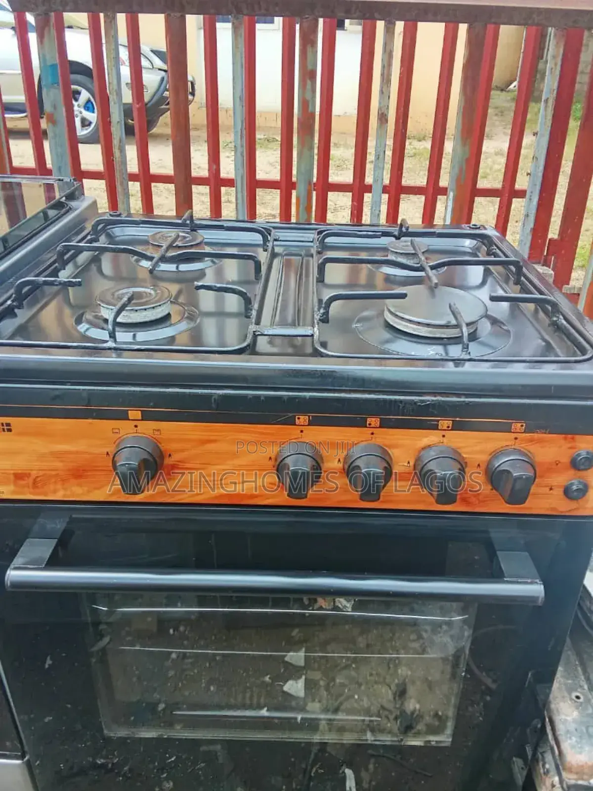 60by60 Cm Stranded German Gas Cooker