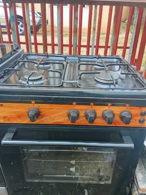 60by60 Cm Stranded German Gas Cooker