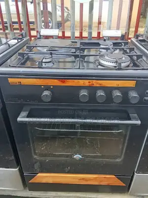 60by60 Cm Stranded German Gas Cooker