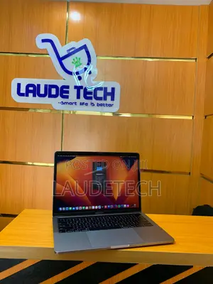 Laptop Apple MacBook Pro 2018 8GB Intel Core I5 SSD 256GB