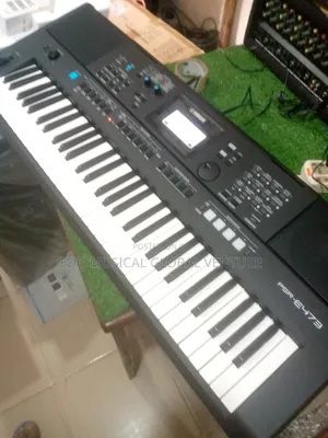 Photo - Yamaha Keyboard PSR 473
