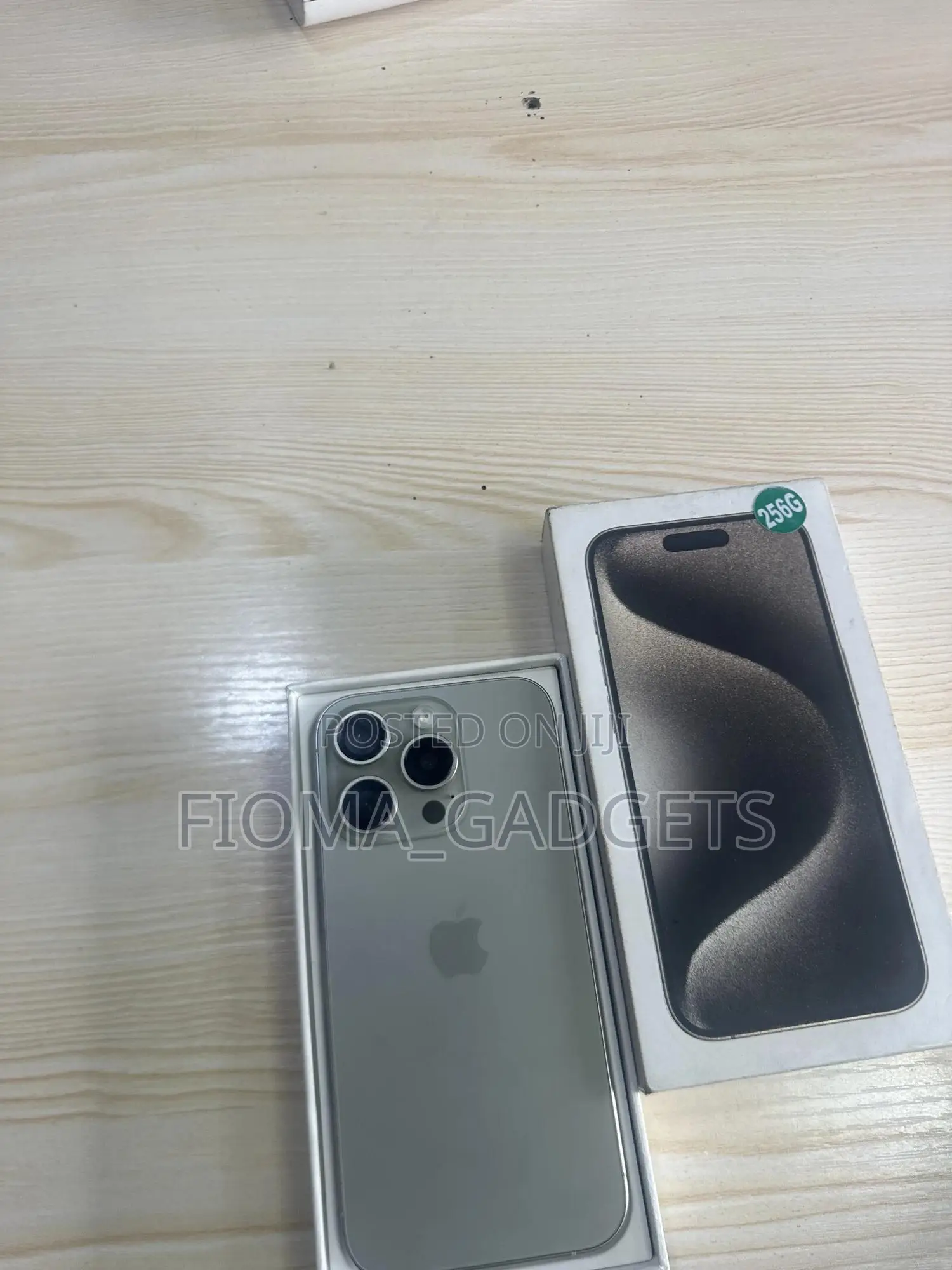 Apple iPhone 15 Pro Max 256 GB Silver