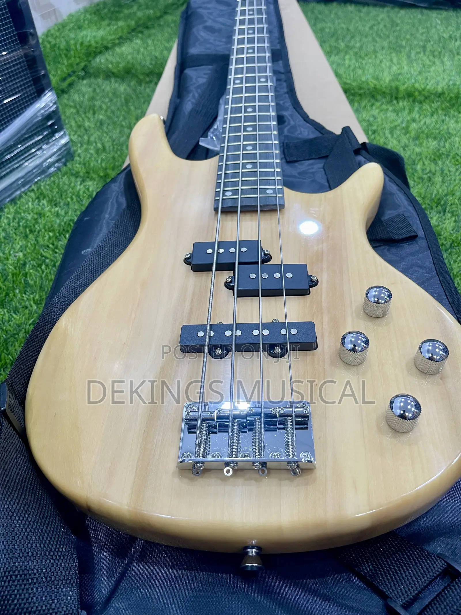 Fender Bass Four Strings Passive Guitar