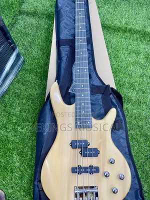 Fender Bass Four Strings Passive Guitar
