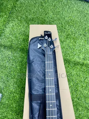 Fender Bass Four Strings Passive Guitar