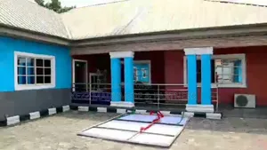 Photo - 6bdrm Bungalow in Off Iwofe Road , By, Port-Harcourt for sale