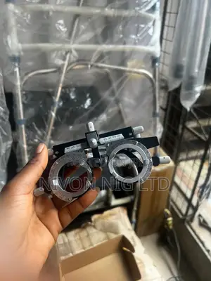 Optical Trial Frame