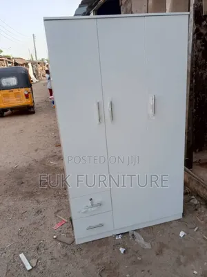 3.5 Ft by 6 Ft Wardrobe 