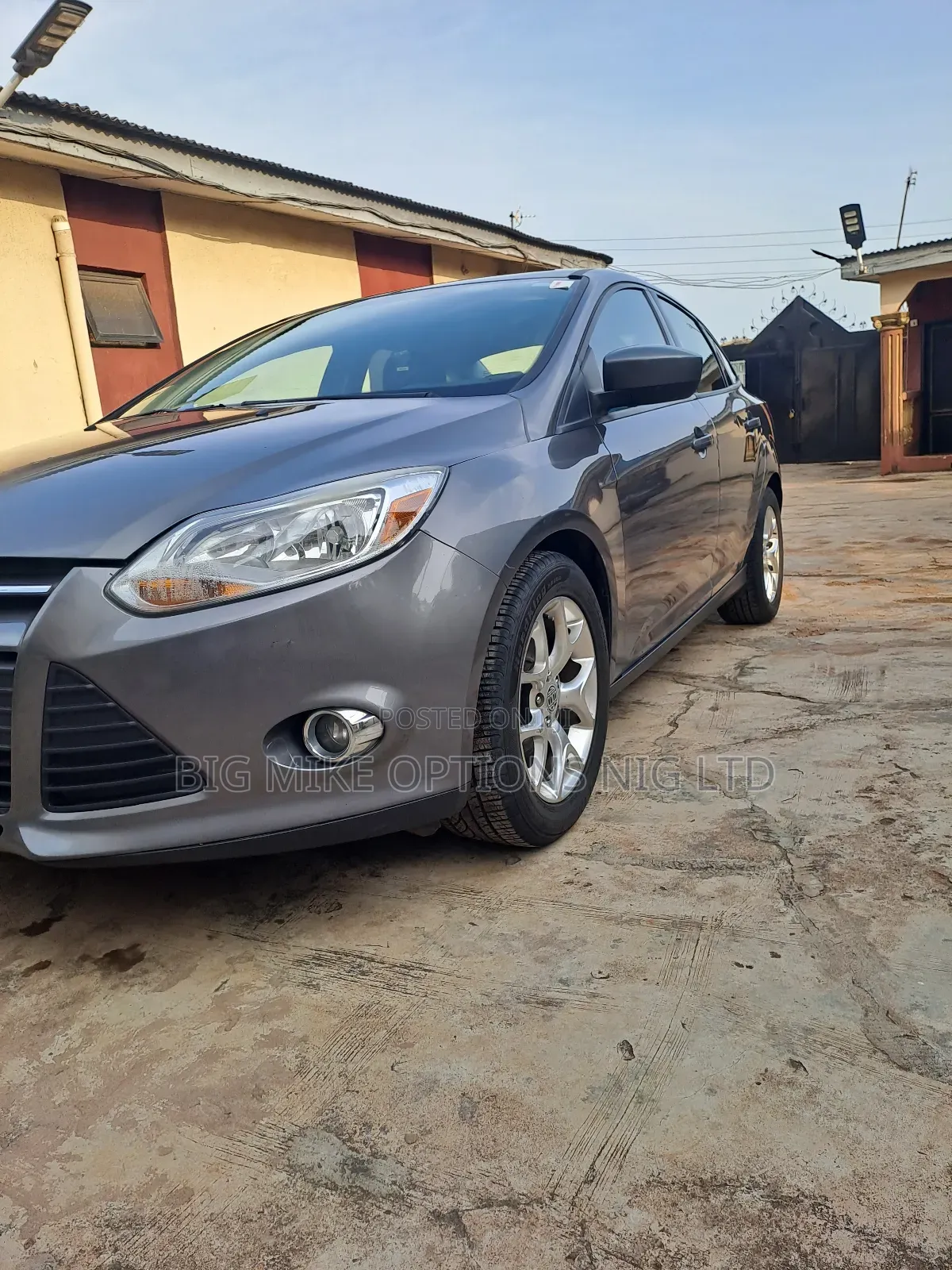 Ford Focus 2012 Gray