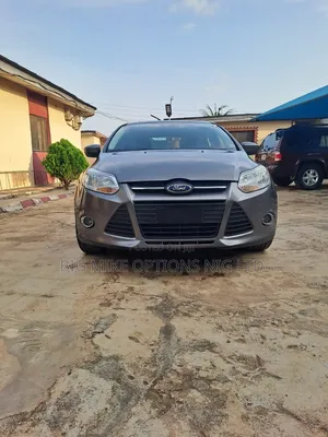 Ford Focus 2012 Gray
