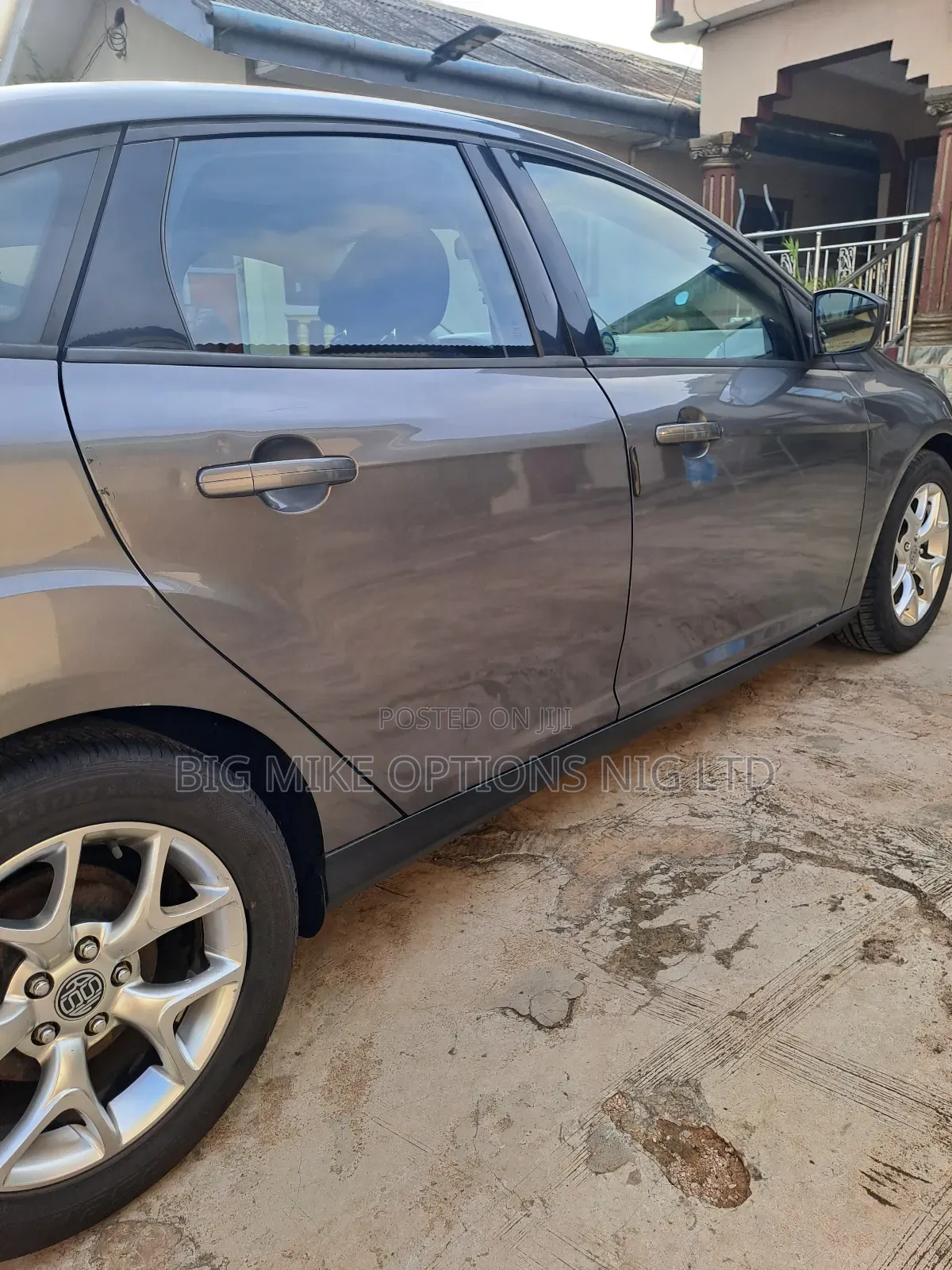 Ford Focus 2012 Gray