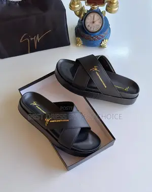 Giuseppe Zanotti Design Crossing.
