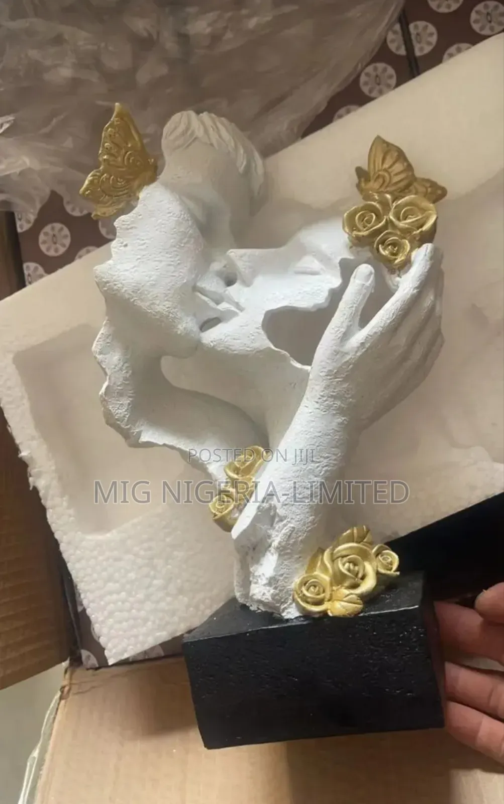 Figurine Statue Shelves Table Decorations