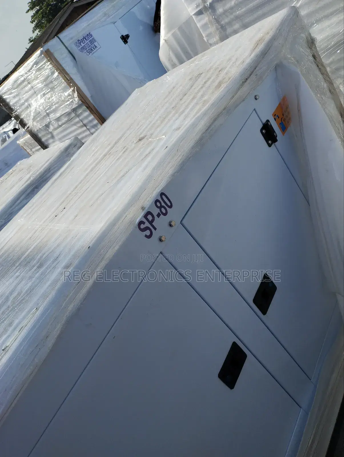 80 KVA Perkins Soundproof Generator Diesel
