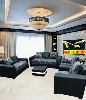 Set of Couches and Table. 7 Seaters Chairs. Acb09