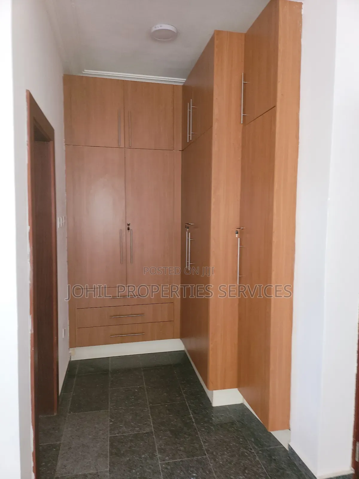 5bdrm Duplex in Guzape District for rent