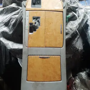 High Quality Tokunbo Console for Toyota Camry 2009-2010 Mode
