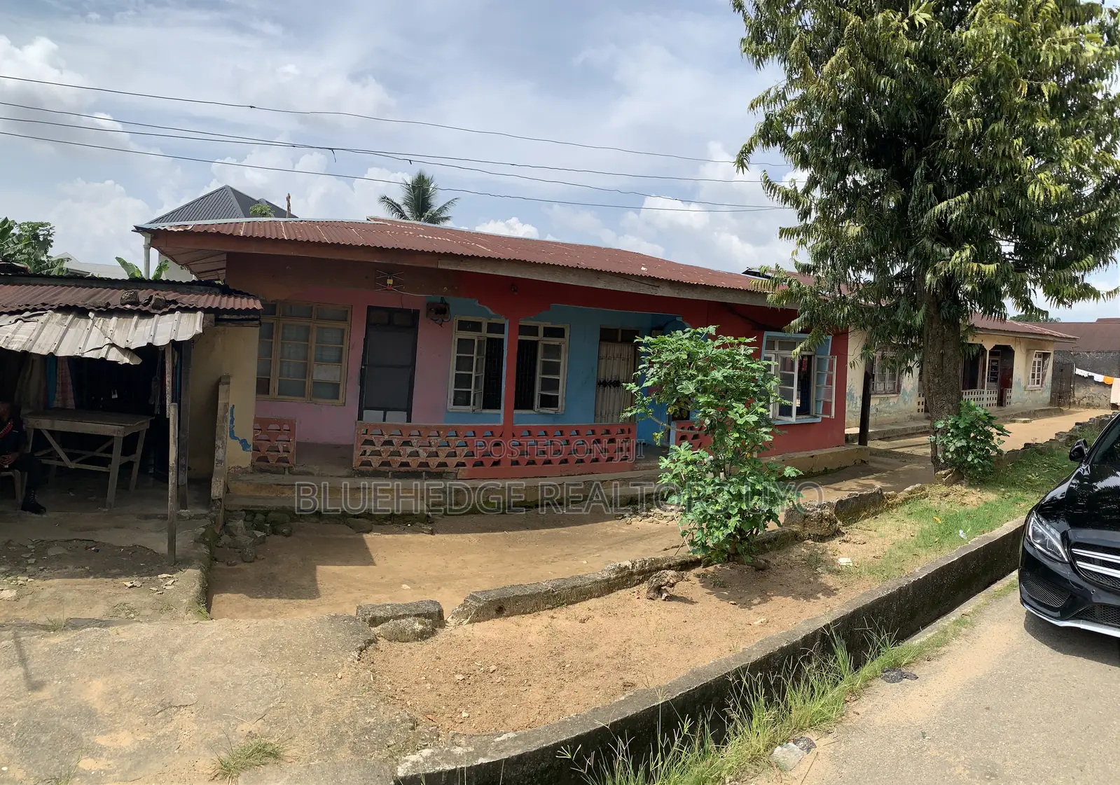 4bdrm Bungalow in Itiam Street, Uyo for sale