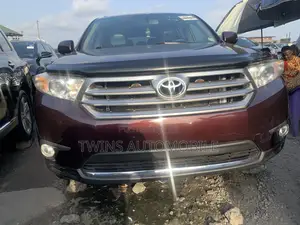 Toyota Highlander Limited 2012 Red