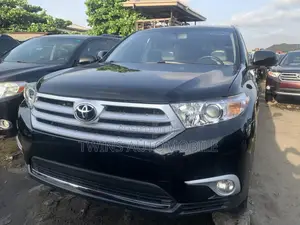 Toyota Highlander Limited 3.5l 4WD 2013 Black