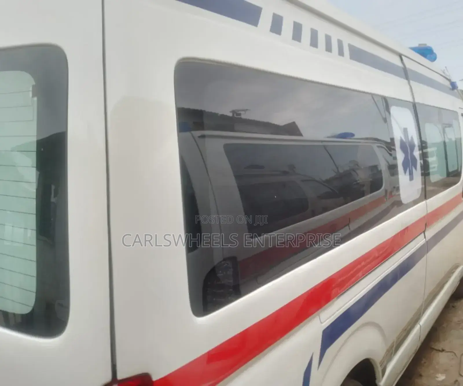 Toyota HiAce 2017 Beige