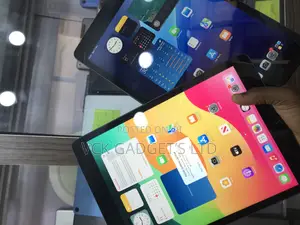 Apple iPad 10.2 (2021) 64 GB Gray