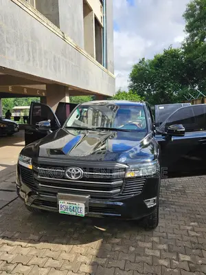 Photo - Luxury Cars for Hire. Anywhere in Abuja and Nigeria at Large