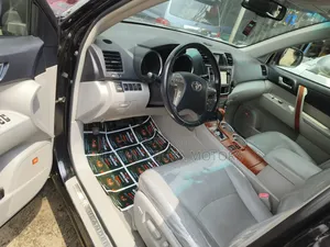 Toyota Highlander Limited 2010 Black
