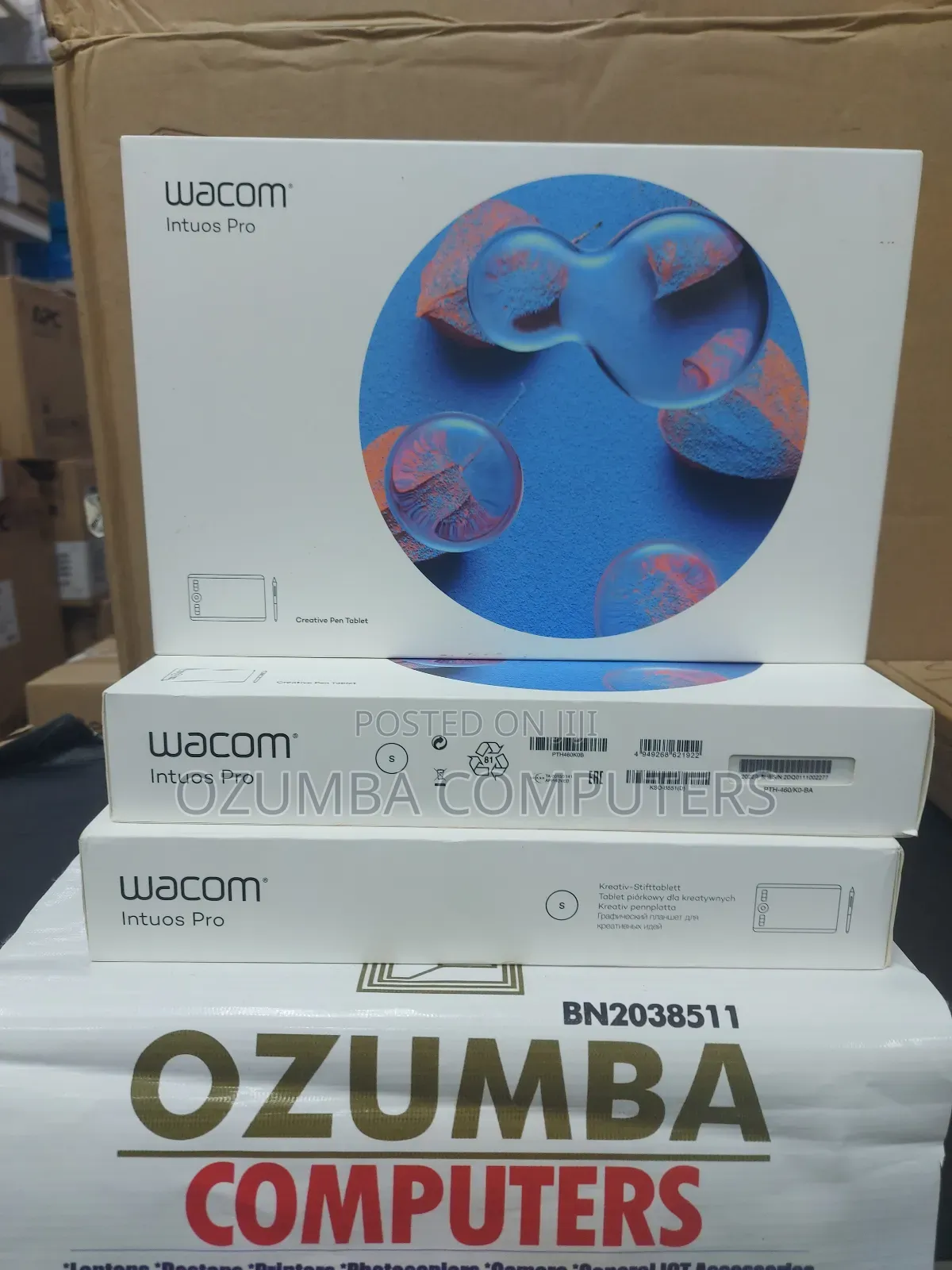 Wacom Intuos Pro (Small) Graphics Tablet