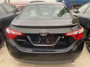 Toyota Corolla 2015 Black